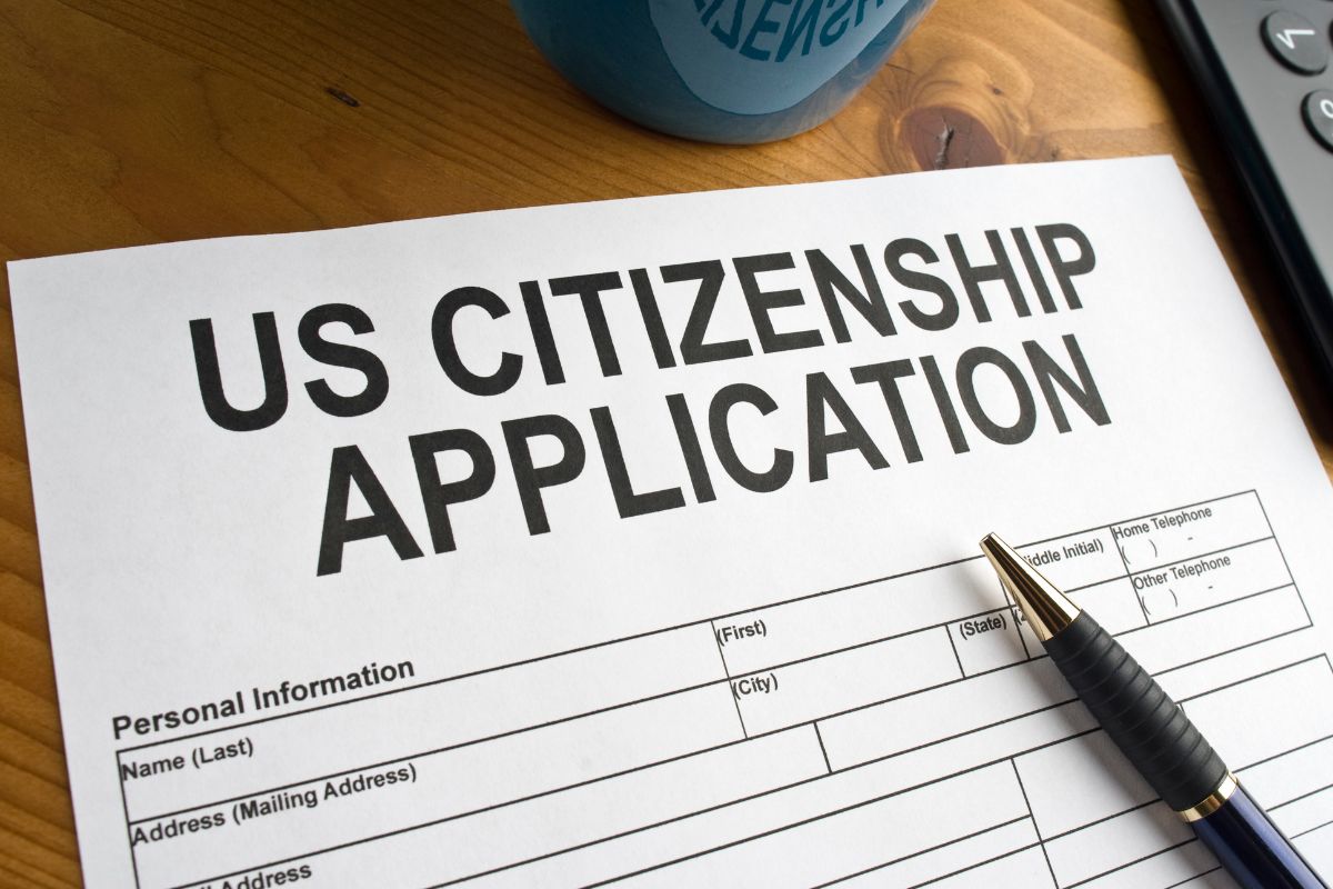 A person filling out a form to apply for US citizenship wonders the difference between a certificate of citizenship and a certificate of naturalization.